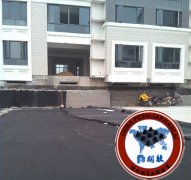 青島萬達游艇產(chǎn)業(yè)園車庫頂板排水板施工
